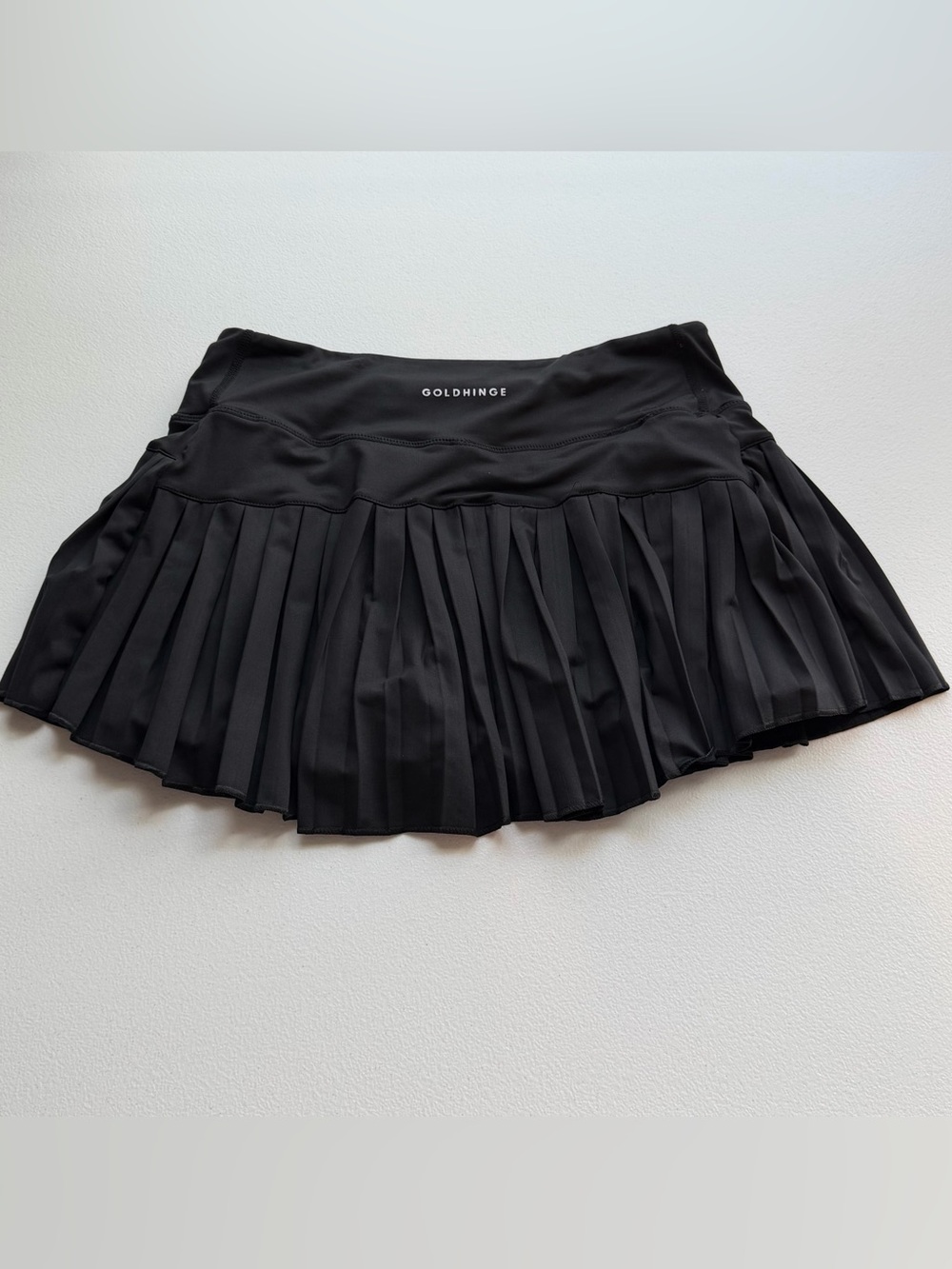 GoldHinge Black Pleated Athletic Skirt